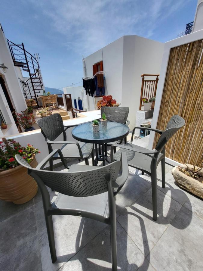 Christina'S Luxury Village House Plaka  Exterior photo