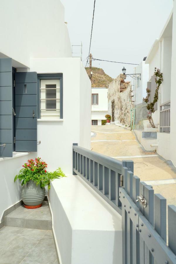 Christina'S Luxury Village House Plaka  Exterior photo